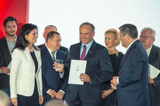 FAKRO ambasadorem polskiej gospodarki FAKRO ambasadorem polskiej gospodarki